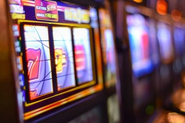 Live Lightning Baccarat table on rajalotre slot with HD video feed
